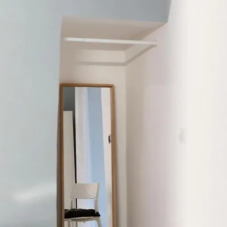 Partenope House Mare