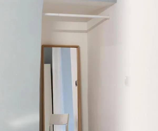 Partenope House Mare